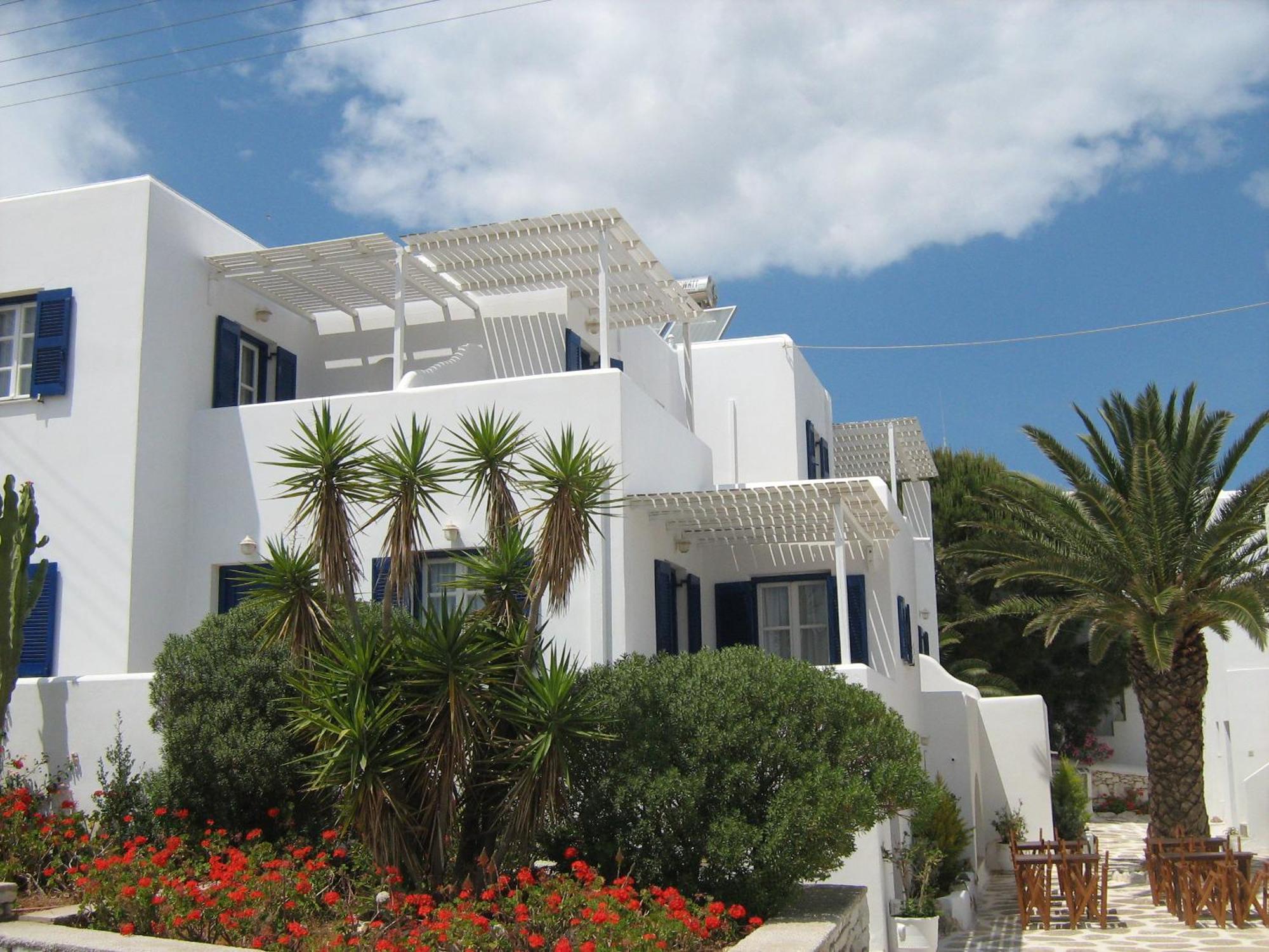 לוגאראס Nicos Studios & Apartments מראה חיצוני תמונה