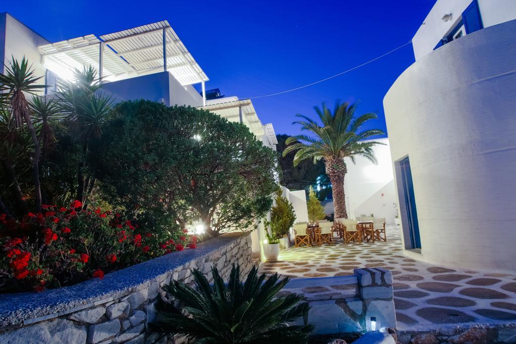 לוגאראס Nicos Studios & Apartments מראה חיצוני תמונה