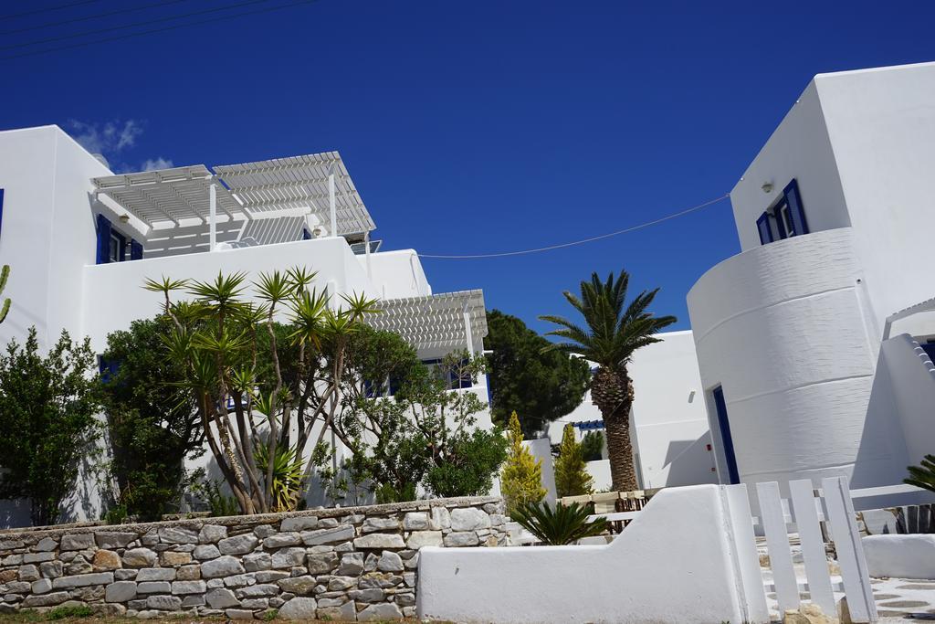 לוגאראס Nicos Studios & Apartments מראה חיצוני תמונה