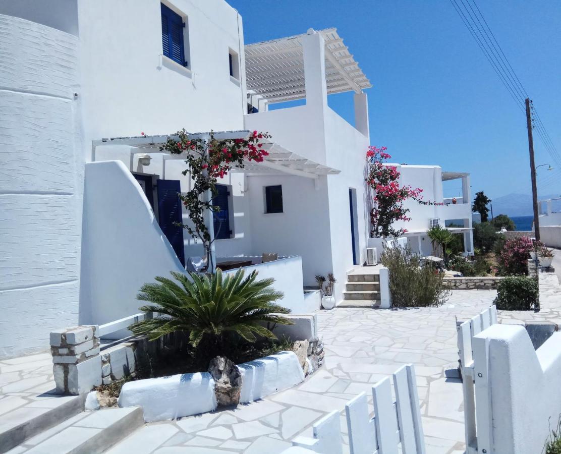לוגאראס Nicos Studios & Apartments מראה חיצוני תמונה